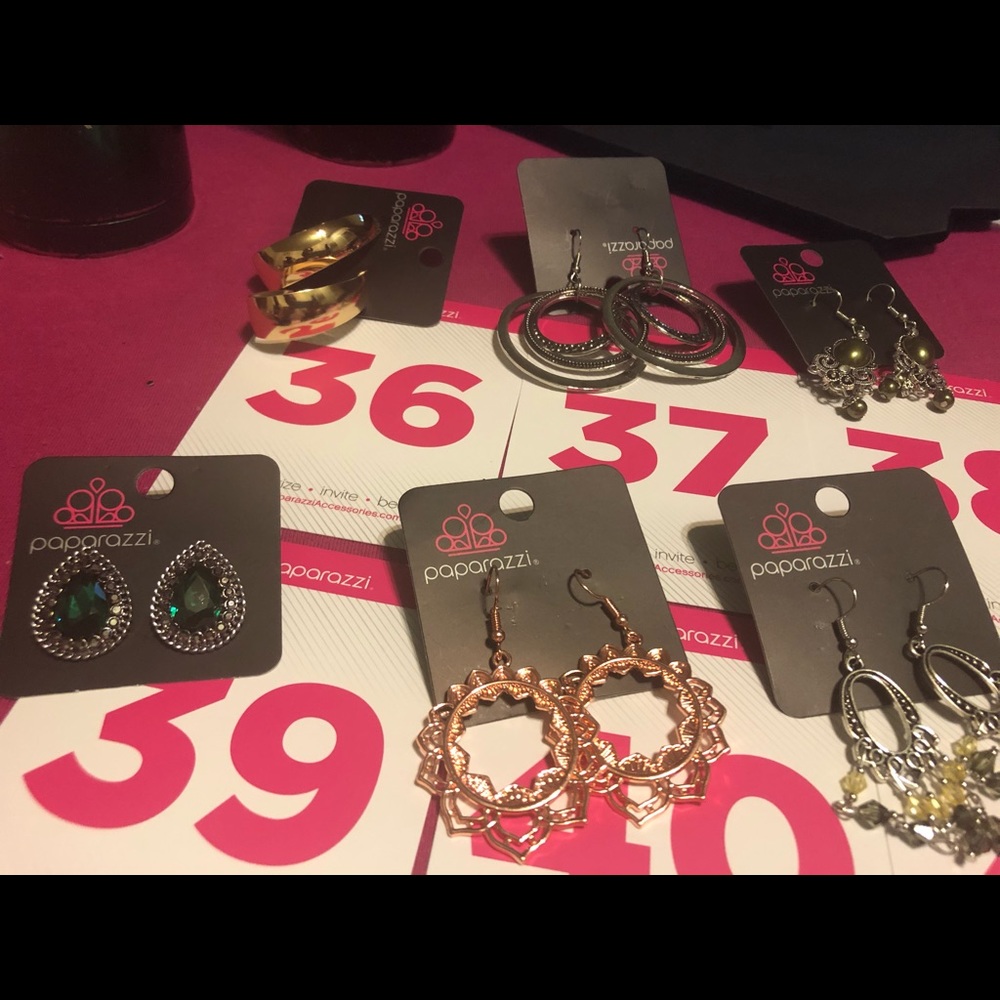 Jewelry - Picture 5 of 8